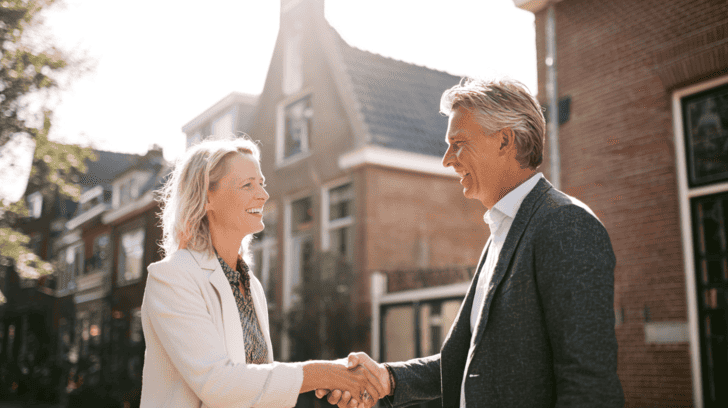 Zo voorkom je dat haast bij je woningverkoop geld gaat kosten